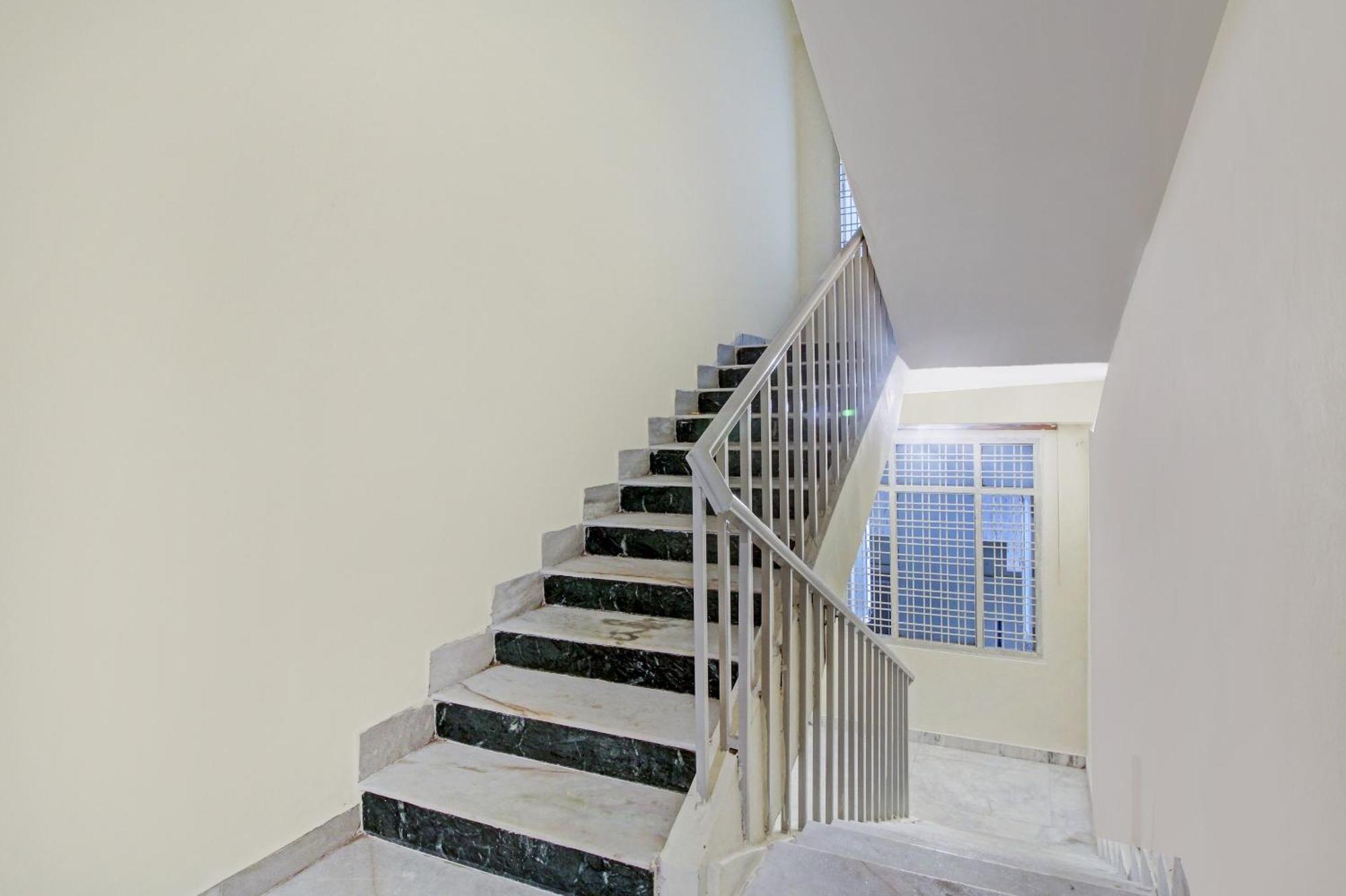 Hotel O Kalyan Kondapur  Экстерьер фото